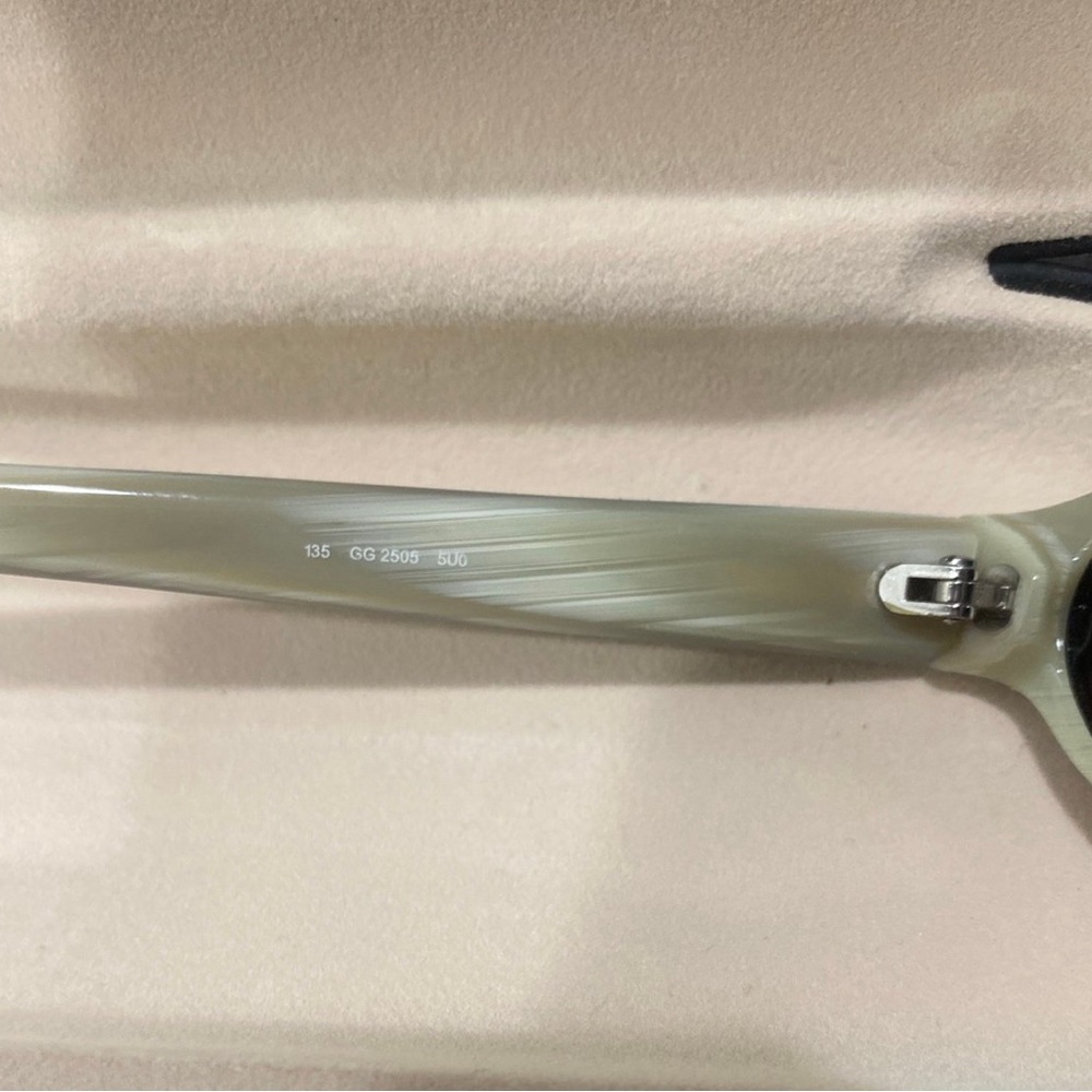 NWT Gucci  cat/ retro shaped women’s sunglasses - Picture 5 of 7